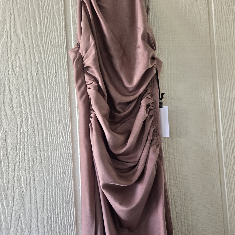 Astr Pink Sheath Maxi Dress with Halter Neckline - Picture 12 of 12